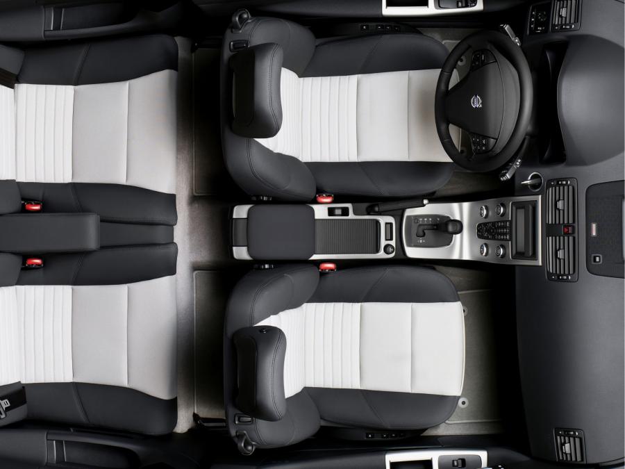  Volvo C30 R-Design 2008 года  (фото 7 из 26)